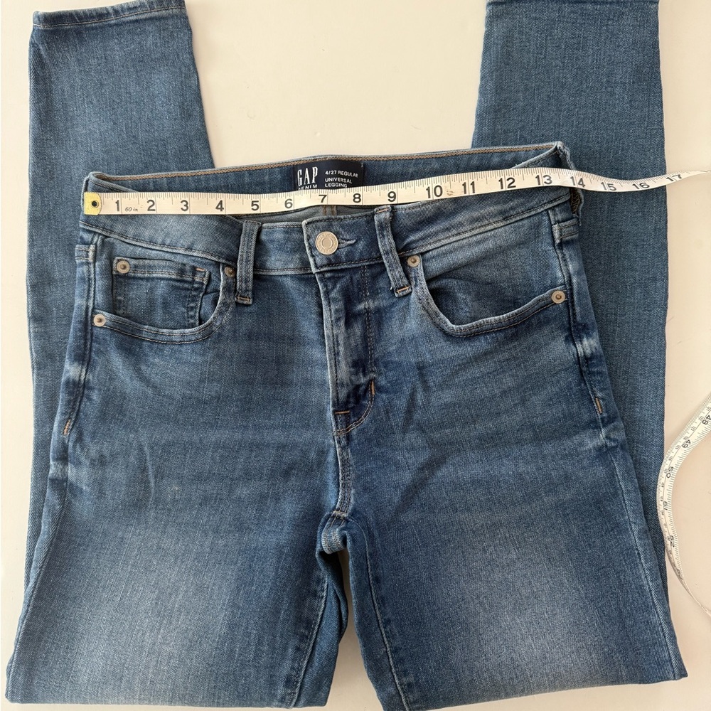 GAP CLASSIC UNIVERSAL LEGGING SKINNY JEANS SIZE 4 / 27
